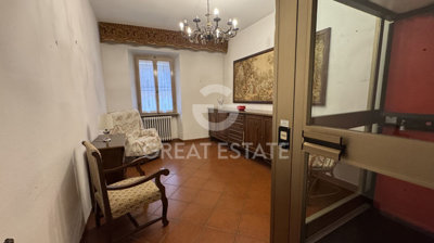vendesi-stabile-palazzo-in-umbria-perugia-cit