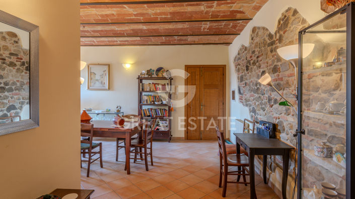 Image No.14-3 Bed Property for sale