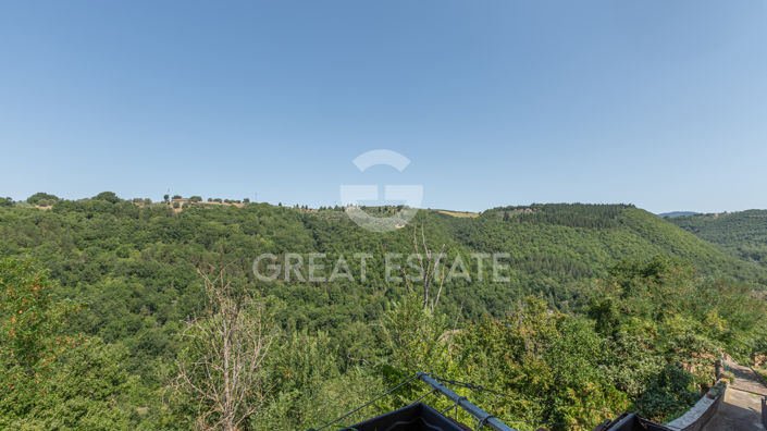 Image No.28-3 Bed Property for sale