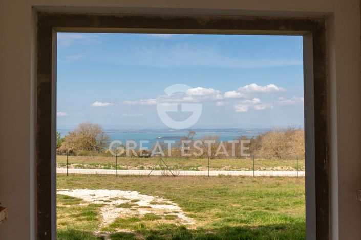 Image No.14-4 Bed Country House for sale