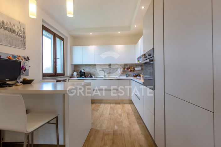 Image No.21-4 Bed Country House for sale