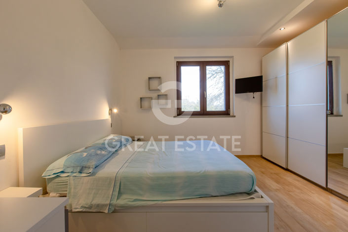 Image No.36-4 Bed Country House for sale