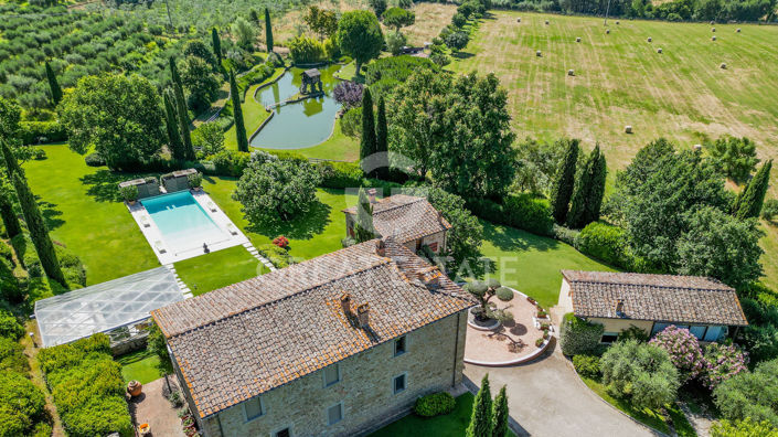 Image No.2-5 Bed Country House for sale