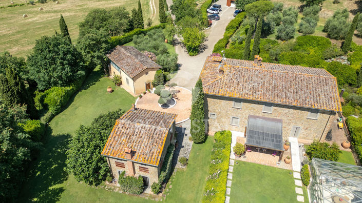 Image No.28-5 Bed Country House for sale