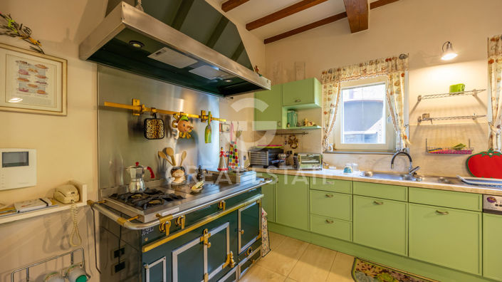 Image No.41-5 Bed Country House for sale