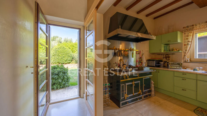 Image No.44-5 Bed Country House for sale