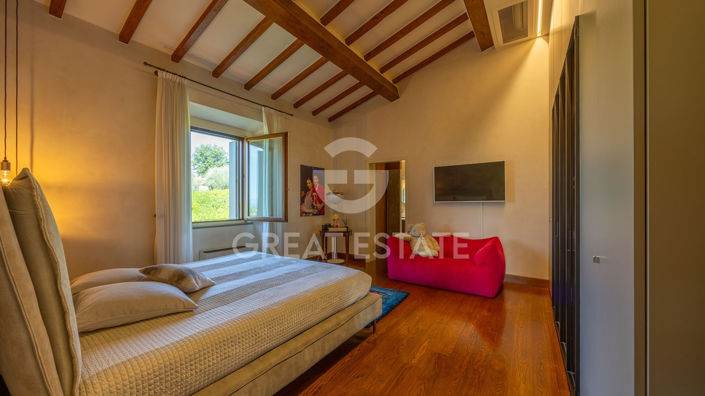 Image No.48-5 Bed Country House for sale