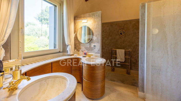 Image No.51-5 Bed Country House for sale