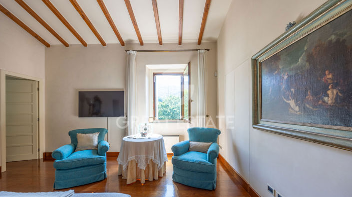 Image No.57-5 Bed Country House for sale