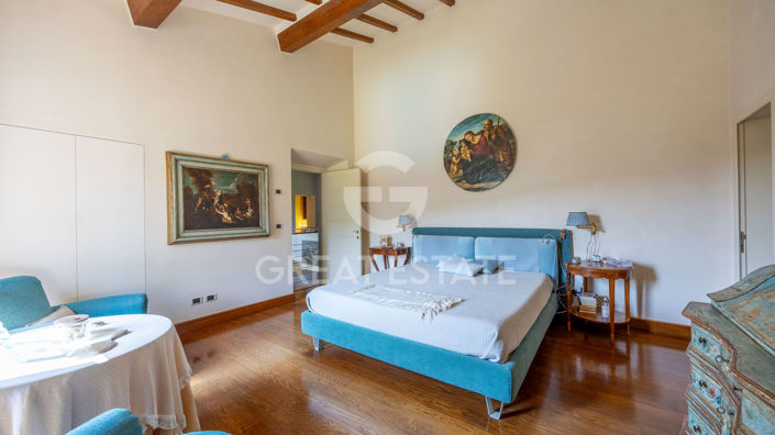 Image No.58-5 Bed Country House for sale