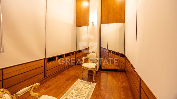 Image No.61-5 Bed Country House for sale