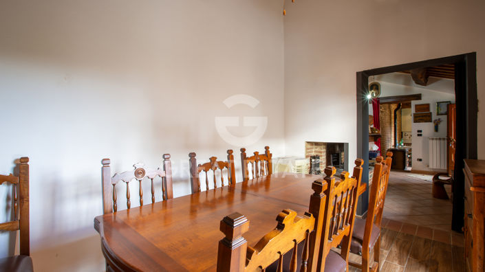 Image No.7-Maison de campagne de 2 chambres à vendre à Castiglione del Lago