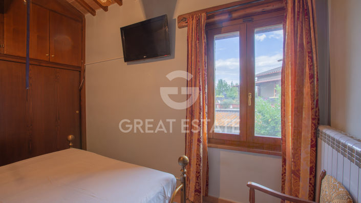 Image No.9-Maison de campagne de 2 chambres à vendre à Castiglione del Lago