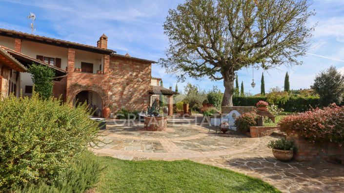 Image No.19-6 Bed Country House for sale