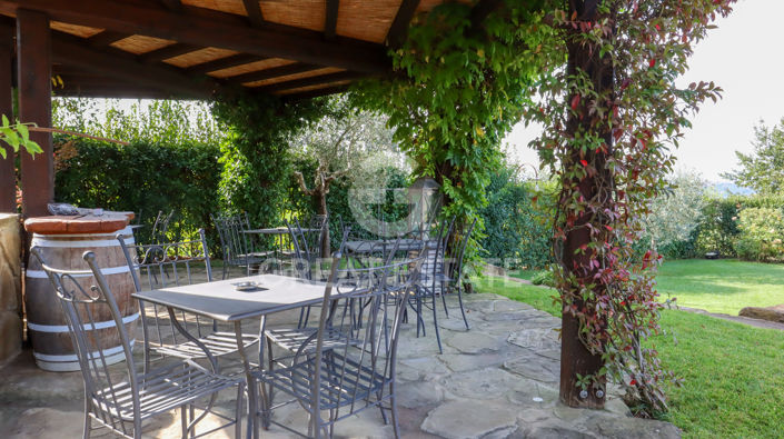 Image No.20-6 Bed Country House for sale