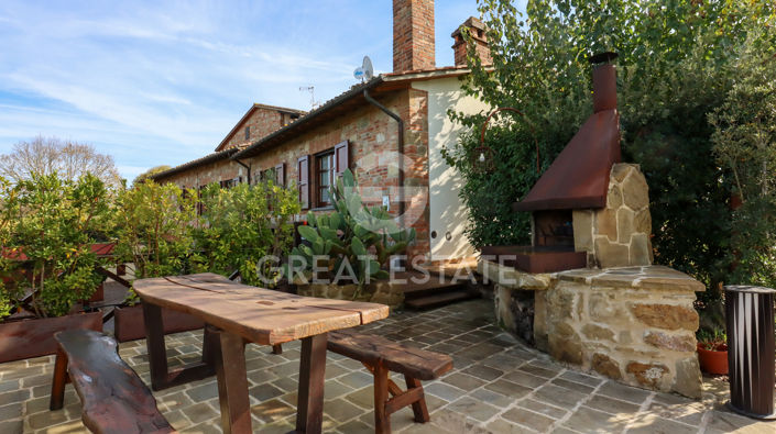 Image No.27-6 Bed Country House for sale