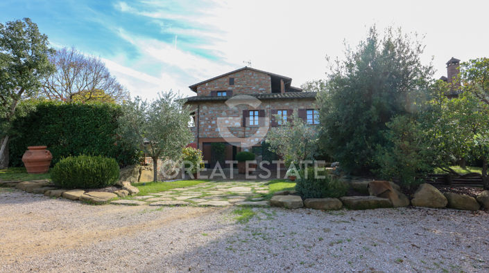 Image No.30-6 Bed Country House for sale