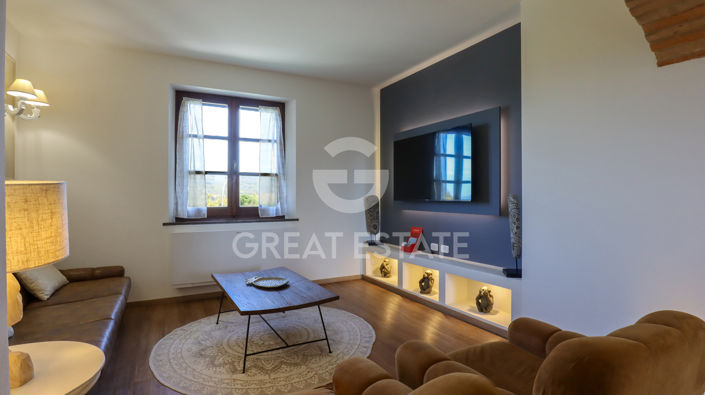 Image No.37-6 Bed Country House for sale