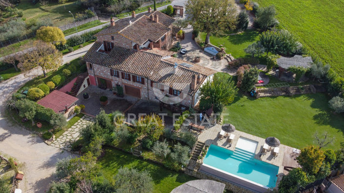 Image No.4-6 Bed Country House for sale