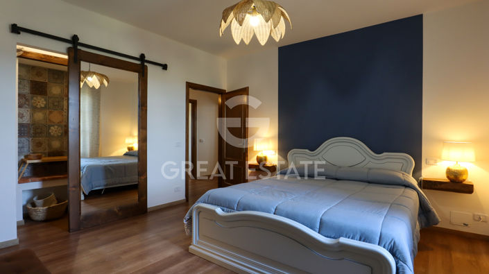 Image No.44-6 Bed Country House for sale