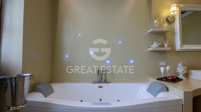 Image No.49-6 Bed Country House for sale