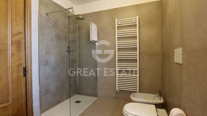 Image No.51-6 Bed Country House for sale