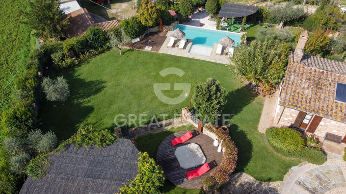 Image No.7-6 Bed Country House for sale