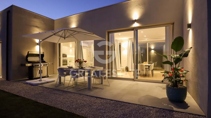 Image No.12-3 Bed Villa for sale