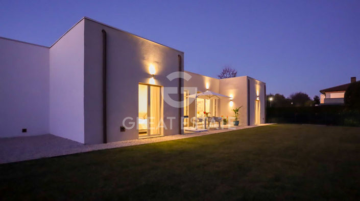 Image No.13-3 Bed Villa for sale