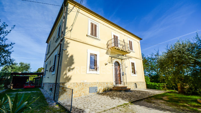 Image No.10-6 Bed Country House for sale