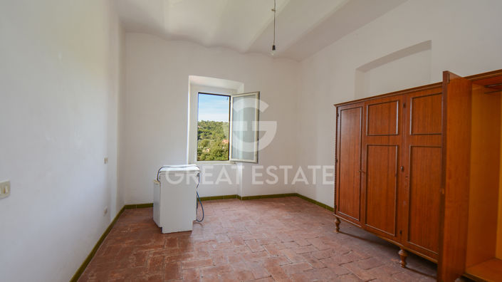 Image No.20-6 Bed Country House for sale