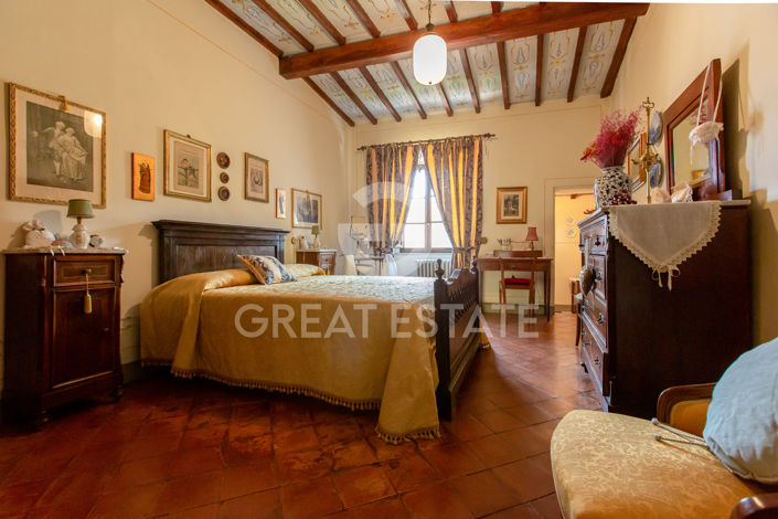Image No.40-9 Bed Country House for sale