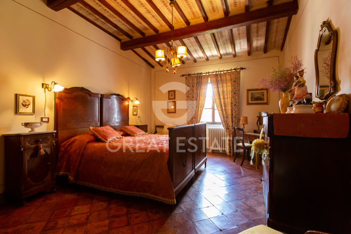 Image No.42-9 Bed Country House for sale