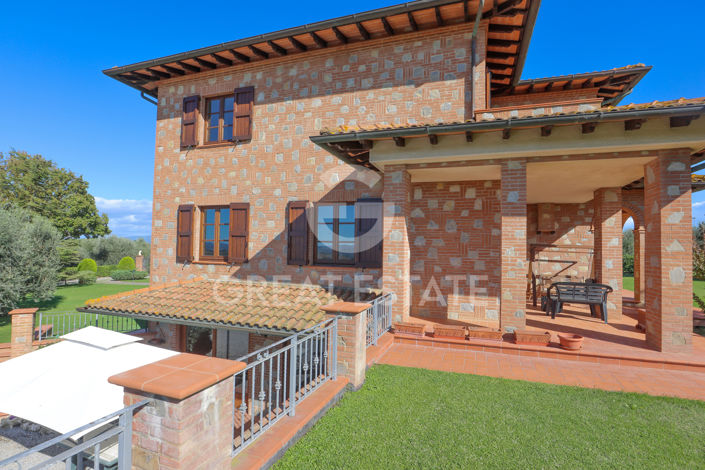 Image No.14-4 Bed Country House for sale