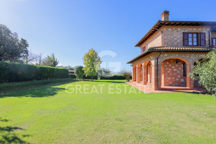 Image No.15-4 Bed Country House for sale