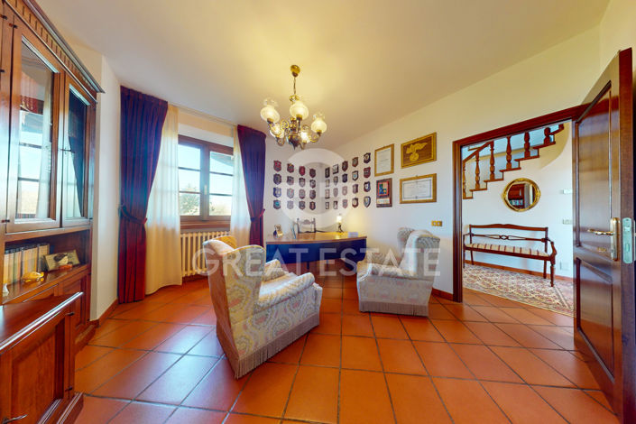 Image No.20-4 Bed Country House for sale