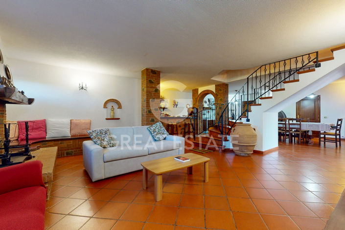 Image No.27-4 Bed Country House for sale