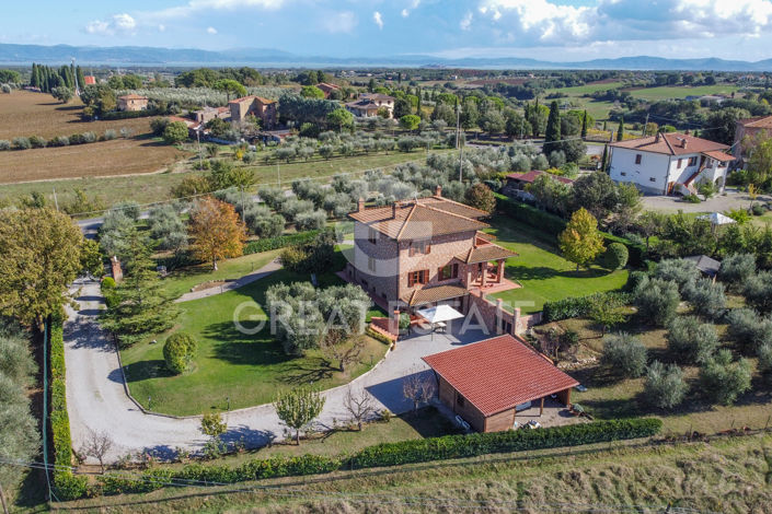 Image No.3-4 Bed Country House for sale