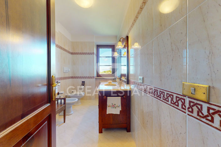 Image No.48-4 Bed Country House for sale