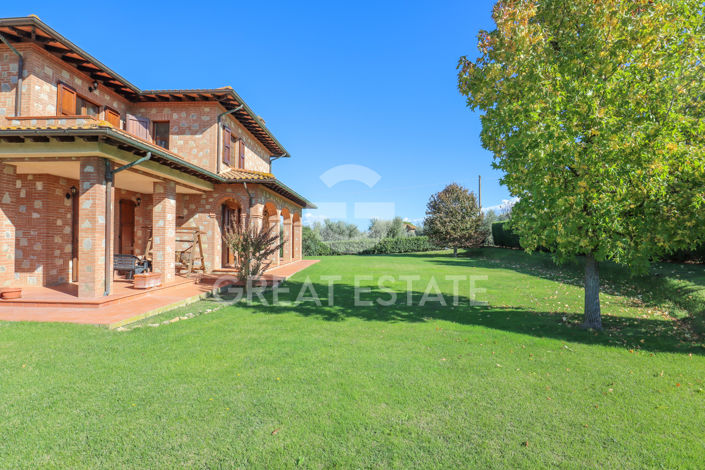 Image No.7-4 Bed Country House for sale