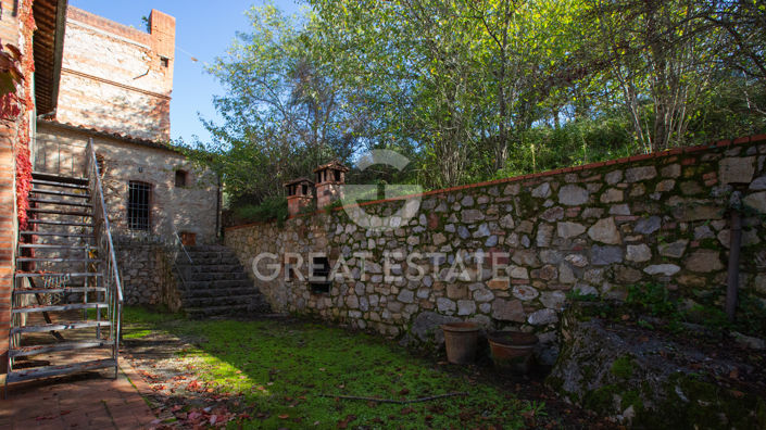 Image No.22-7 Bed Country House for sale