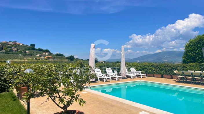 Image No.17-4 Bed Country House for sale