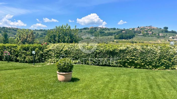 Image No.21-4 Bed Country House for sale