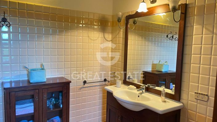 Image No.44-4 Bed Country House for sale