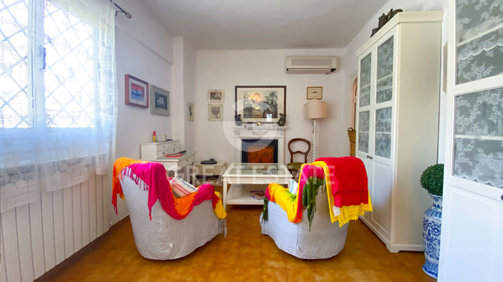 Image No.20-3 Bed Villa for sale