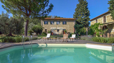 7 Bed Country House for sale