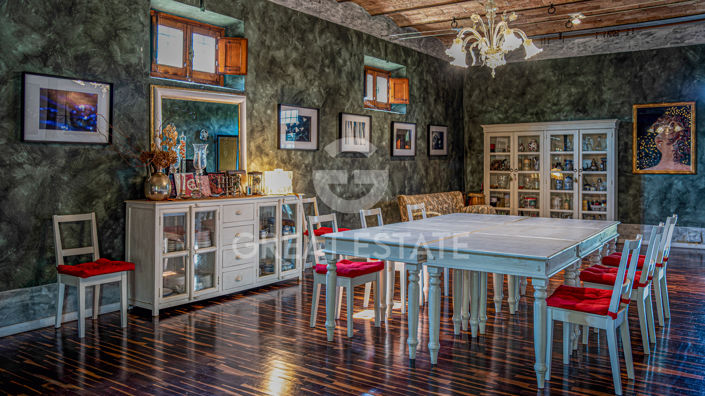 Image No.2-7 Bed Country House for sale