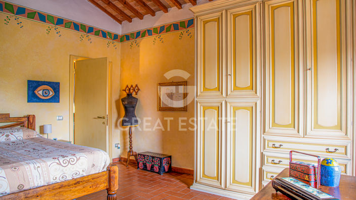 Image No.44-7 Bed Country House for sale