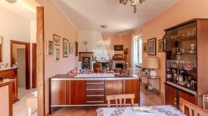 Image No.2-5 Bed Villa for sale