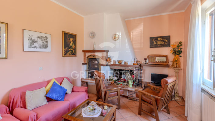 Image No.5-5 Bed Villa for sale